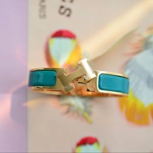 ✔️SOLD✔️💯 Authentic Hermes bracelet